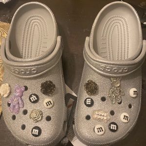 New classic glitter clog